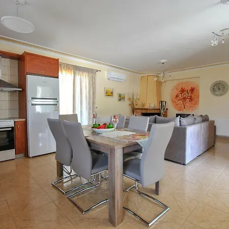 Holiday home Kalliopi *